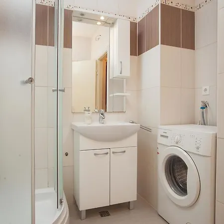 Laura Apartment