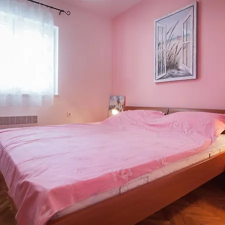 Laura Apartment Makarska